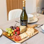 Herschell House - Location - Free Parking, Fast Wifi, Smarttv With Netflix - Perfect For Contractors, Families And Groups By Yoko * Redcar