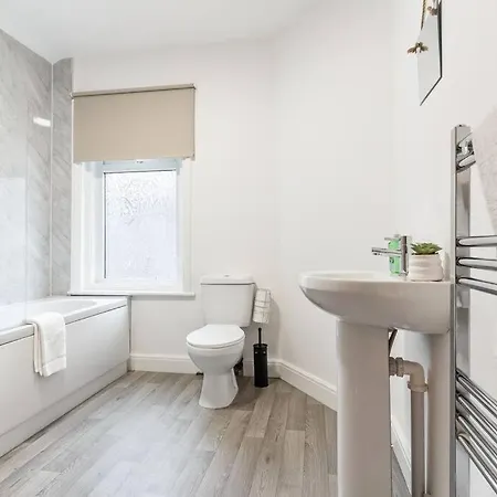 Herschell House - Location - Free Parking, Fast Wifi, Smarttv With Netflix - Perfect For Contractors, Families And Groups By Yoko Hébergement de vacances *