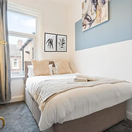 Herschell House - Location - Free Parking, Fast Wifi, Smarttv With Netflix - Perfect For Contractors, Families And Groups By Yoko *